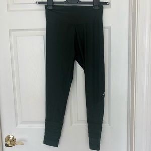 Hunter green yoga pants